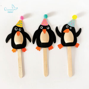 Step by step penguin spoon puppet craft