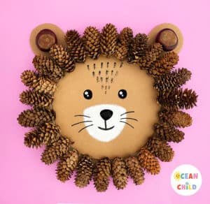 Pinecone lion craft for fall