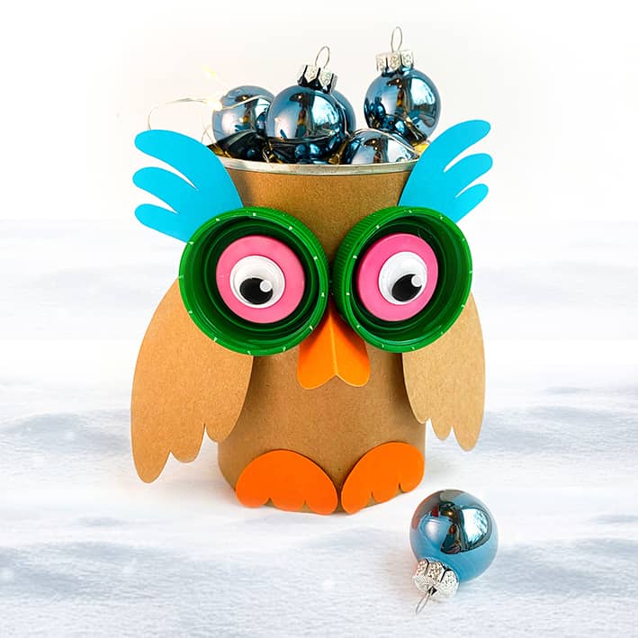 Upcycled owl can craft