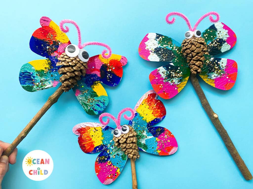 DIY butterfly puppets for kids with nature materials