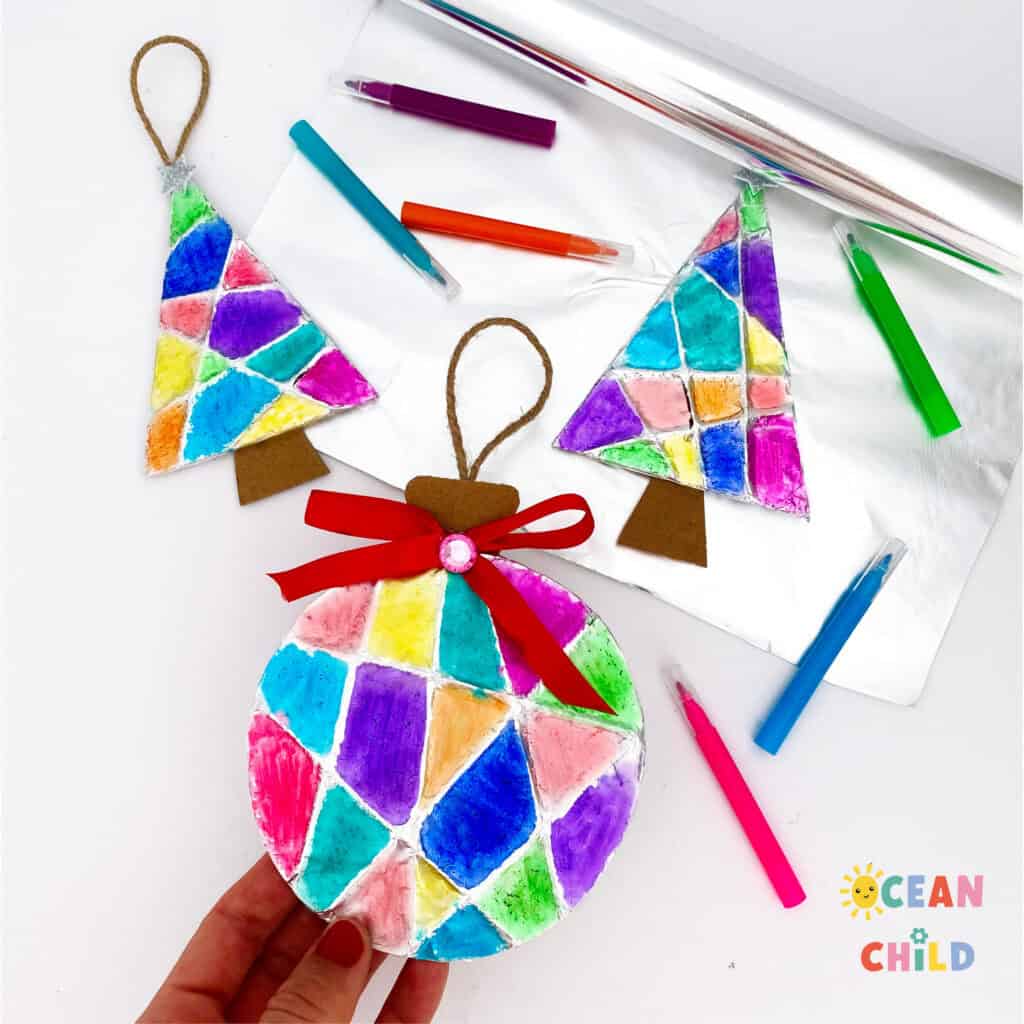 Foil Coloring!; Create Beautiful Aluminum Foil Ornaments with Kids!