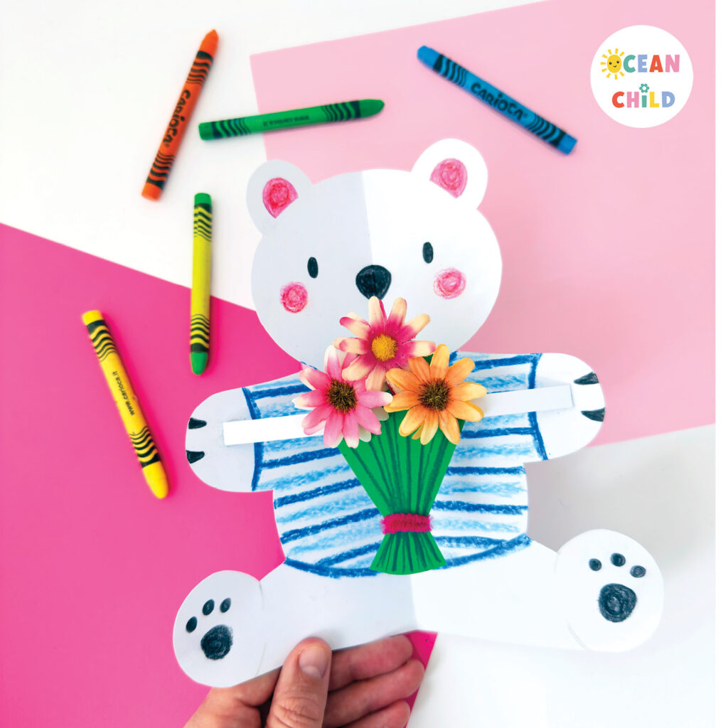Bear Pop-up Card Mother's Day, with easy craft instructions and free template.